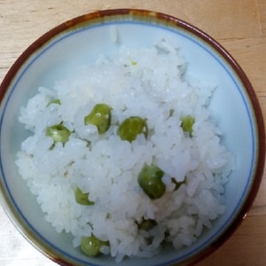 ＊早く春を感じたい！グリンピースご飯＊